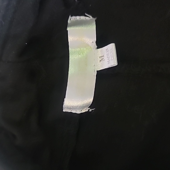 Black Legging - Picture 3 of 3